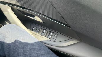 Peugeot 2008 50kWh GT SUV 5dr Electric Auto (7kW Charger) (136 ps)