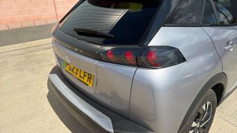 Peugeot 2008 50kWh GT SUV 5dr Electric Auto (7kW Charger) (136 ps)
