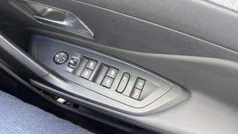Peugeot 308 1.2 PureTech Active Premium Hatchback 5dr Petrol EAT Euro 6 (s/s