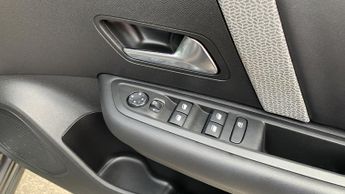 Citroen C4 1.2 PureTech Shine Plus Hatchback 5dr Petrol EAT8 Euro 6 (s/s) (