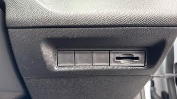 Peugeot 308 Sw 1.2 GT Estate 5dr Petrol Hybrid e-DSC6 Euro 6 (s/s) (136 ps)