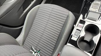 Peugeot 2008 50kWh Active Auto 5dr (7kW Charger)