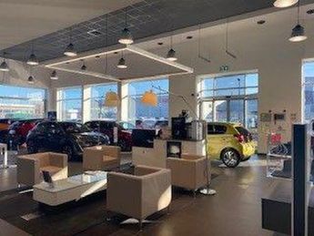 Peugeot 2008 50kWh Active Auto 5dr (7kW Charger)