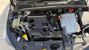 Renault Clio 1.6 E-TECH techno Hatchback 5dr Petrol Hybrid Auto Euro 6 (s/s) 