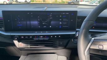 Vauxhall Grandland Electric 73kWh Ultimate SUV 5dr Electric Auto (213 ps)