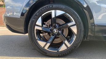 Vauxhall Grandland Electric 73kWh Ultimate SUV 5dr Electric Auto (213 ps)