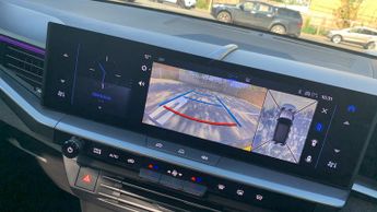 Vauxhall Grandland Electric 73kWh Ultimate SUV 5dr Electric Auto (213 ps)