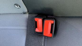 Vauxhall Grandland Electric 73kWh Ultimate SUV 5dr Electric Auto (213 ps)