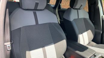 Vauxhall Grandland Electric 73kWh Ultimate SUV 5dr Electric Auto (213 ps)