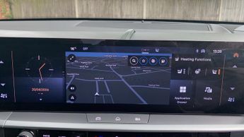 Vauxhall Grandland 1.2 Ultimate SUV 5dr Petrol Hybrid e-DCT Euro 6 (s/s) (136 ps)