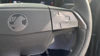 Vauxhall Grandland 1.2 Ultimate SUV 5dr Petrol Hybrid e-DCT Euro 6 (s/s) (136 ps)
