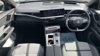 Vauxhall Grandland 1.2 Ultimate SUV 5dr Petrol Hybrid e-DCT Euro 6 (s/s) (136 ps)