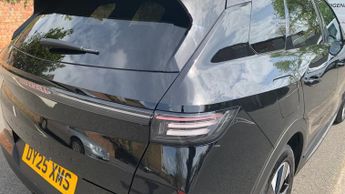 Vauxhall Grandland 1.2 Ultimate SUV 5dr Petrol Hybrid e-DCT Euro 6 (s/s) (136 ps)