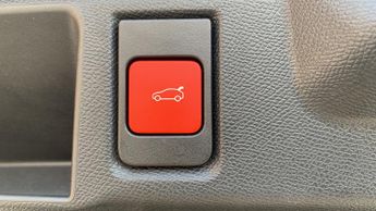 Vauxhall Grandland 1.2 Ultimate SUV 5dr Petrol Hybrid e-DCT Euro 6 (s/s) (136 ps)