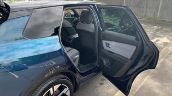 Vauxhall Grandland Electric 73kWh Ultimate SUV 5dr Electric Auto (213 ps)