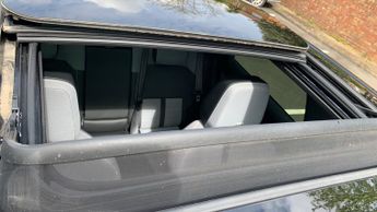 Vauxhall Grandland Electric 73kWh Ultimate SUV 5dr Electric Auto (213 ps)