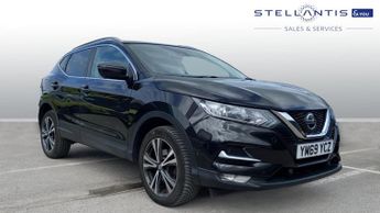 Nissan Qashqai 1.3 DIG-T N-Connecta SUV 5dr Petrol Manual Euro 6 (s/s) (160 ps)