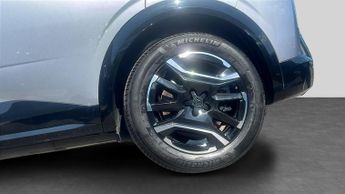 Peugeot 3008 73kWh GT SUV 5dr Electric Auto (210 ps)