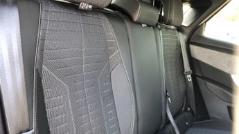 Peugeot 3008 SUV 1.2 Allure SUV 5dr Petrol Hybrid e-DSC6 Euro 6 (s/s) (136 ps)