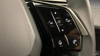 Peugeot 3008 73kWh GT SUV 5dr Electric Auto (210 ps)