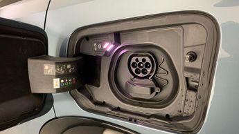 Peugeot 3008 73kWh GT SUV 5dr Electric Auto (210 ps)