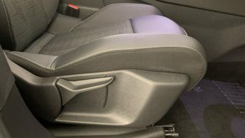 Peugeot 3008 73kWh GT SUV 5dr Electric Auto (210 ps)