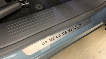 Peugeot 3008 73kWh GT SUV 5dr Electric Auto (210 ps)
