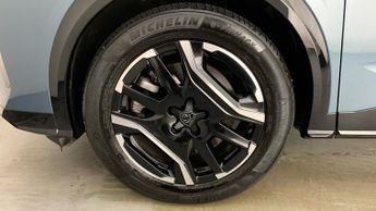 Peugeot 3008 73kWh GT SUV 5dr Electric Auto (210 ps)