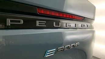 Peugeot 3008 73kWh GT SUV 5dr Electric Auto (210 ps)