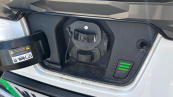 Kia Niro 64.8kWh 2 SUV 5dr Electric Auto (201 bhp)