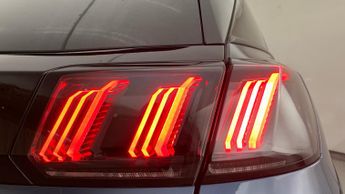Peugeot 3008 SUV 1.2 PureTech Allure SUV 5dr Petrol EAT Euro 6 (s/s) (130 ps)