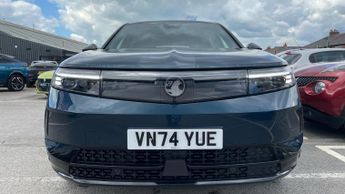Vauxhall Grandland Electric 73kWh Ultimate SUV 5dr Electric Auto (213 ps)