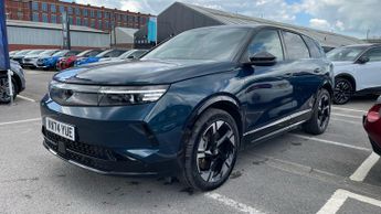 Vauxhall Grandland Electric 73kWh Ultimate SUV 5dr Electric Auto (213 ps)