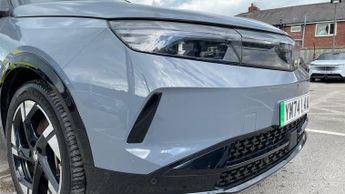 Vauxhall Grandland Electric 73kWh Ultimate SUV 5dr Electric Auto (213 ps)