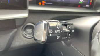 Vauxhall Grandland Electric 73kWh Ultimate SUV 5dr Electric Auto (213 ps)