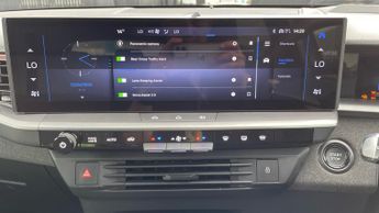 Vauxhall Grandland Electric 73kWh Ultimate SUV 5dr Electric Auto (213 ps)