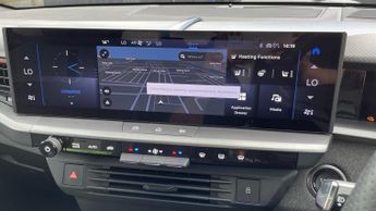 Vauxhall Grandland Electric 73kWh Ultimate SUV 5dr Electric Auto (213 ps)