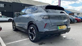 Vauxhall Grandland Electric 73kWh Ultimate SUV 5dr Electric Auto (213 ps)