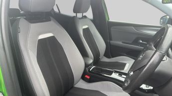 Vauxhall Mokka Electric 50kWh Elite Premium SUV 5dr Electric Auto (136 ps)