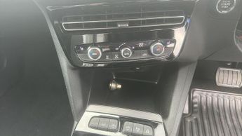 Vauxhall Mokka Electric 50kWh Elite Premium SUV 5dr Electric Auto (136 ps)