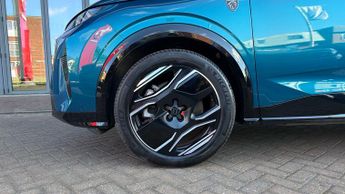 Peugeot 3008 73kWh GT SUV 5dr Electric Auto (210 ps)