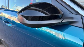 Peugeot 3008 73kWh GT SUV 5dr Electric Auto (210 ps)