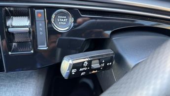 Peugeot 3008 73kWh GT SUV 5dr Electric Auto (210 ps)