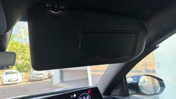 Peugeot 3008 73kWh GT SUV 5dr Electric Auto (210 ps)