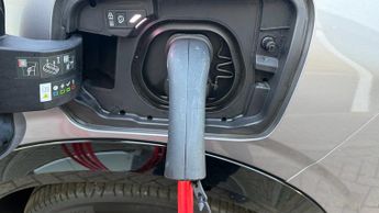 Peugeot 3008 73kWh GT SUV 5dr Electric Auto (210 ps)