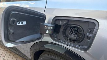 Peugeot 3008 73kWh GT SUV 5dr Electric Auto (210 ps)