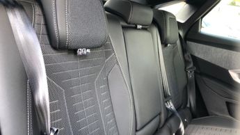 Peugeot 3008 73kWh GT SUV 5dr Electric Auto (210 ps)