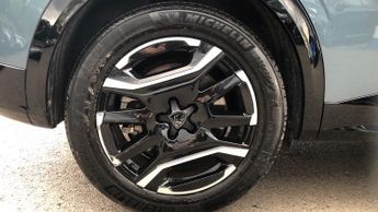 Peugeot 3008 73kWh GT SUV 5dr Electric Auto (210 ps)