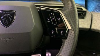 Peugeot 3008 73kWh GT SUV 5dr Electric Auto (210 ps)