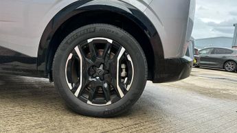 Peugeot 3008 73kWh GT SUV 5dr Electric Auto (210 ps)